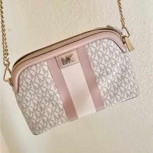 ❌SOLD❌ Michael Kors Crossbody Purse NWT